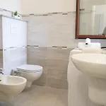 Апартаменты New La Caletta, Comfort And Veranda With Sea View